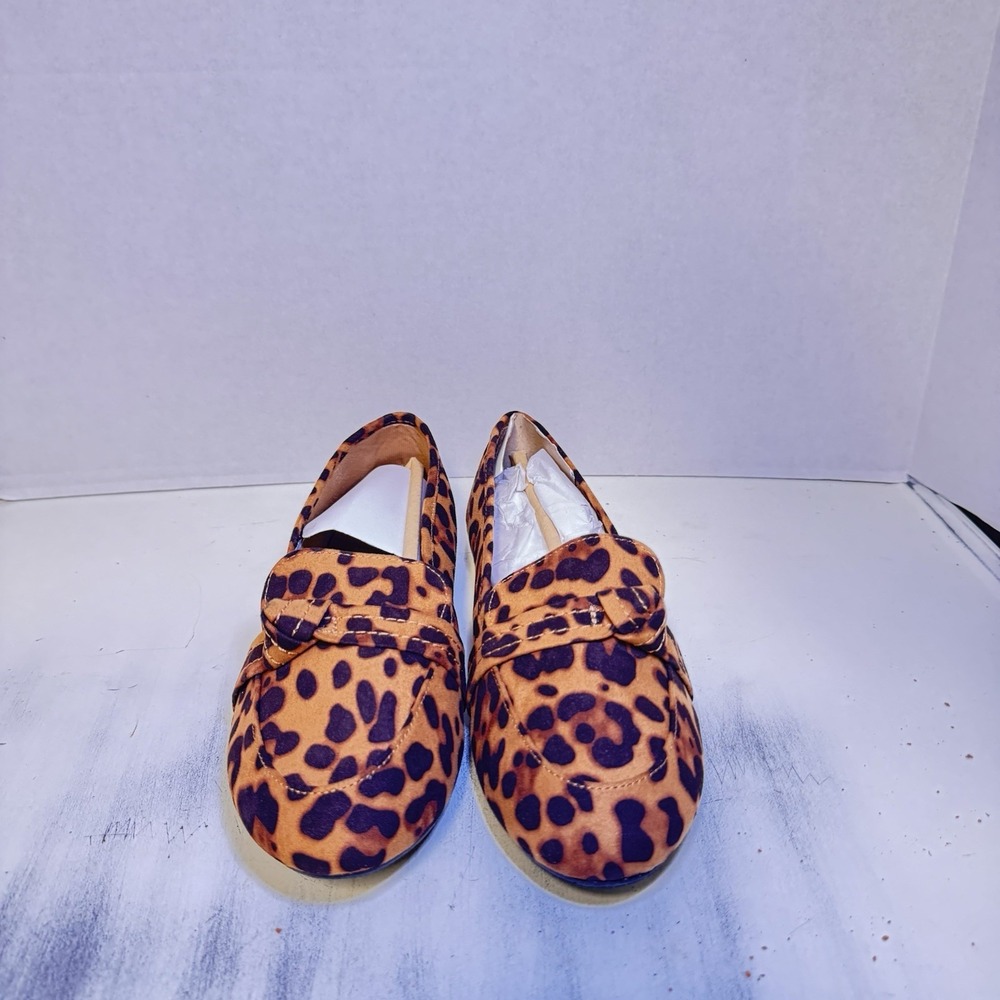 Journee Collection Womens Marci Slip On Round Toe Loafer Flats Leopard 9 Suede - Picture 3 of 9